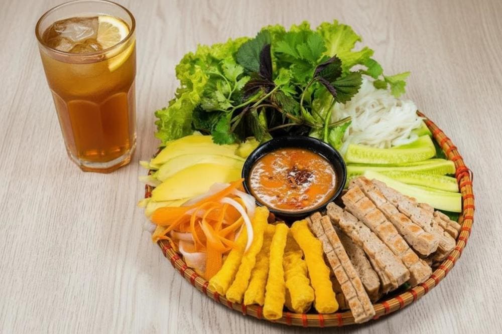 Thưởng thức Nem nướng Nha Trang đầy hấp dẫn.